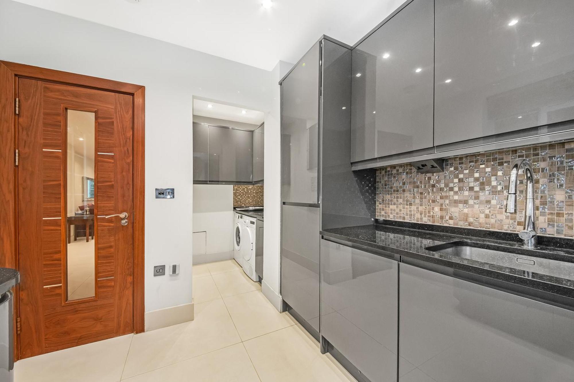 Elegance By The Park Appartement Londen Buitenkant foto